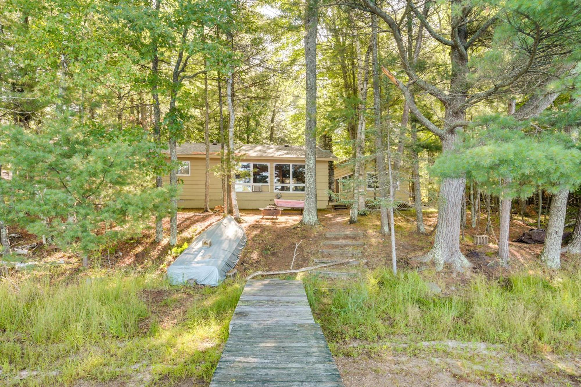 Serene Woodruff Cottage Lakefront Access! Exterior foto